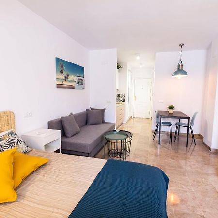 טורמולינוס Modern & Cozy Studio Excellent Location Near Beach מראה חיצוני תמונה